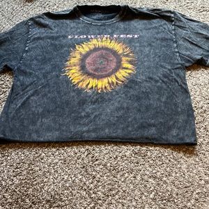 Cute vintage sunflower fest shirt